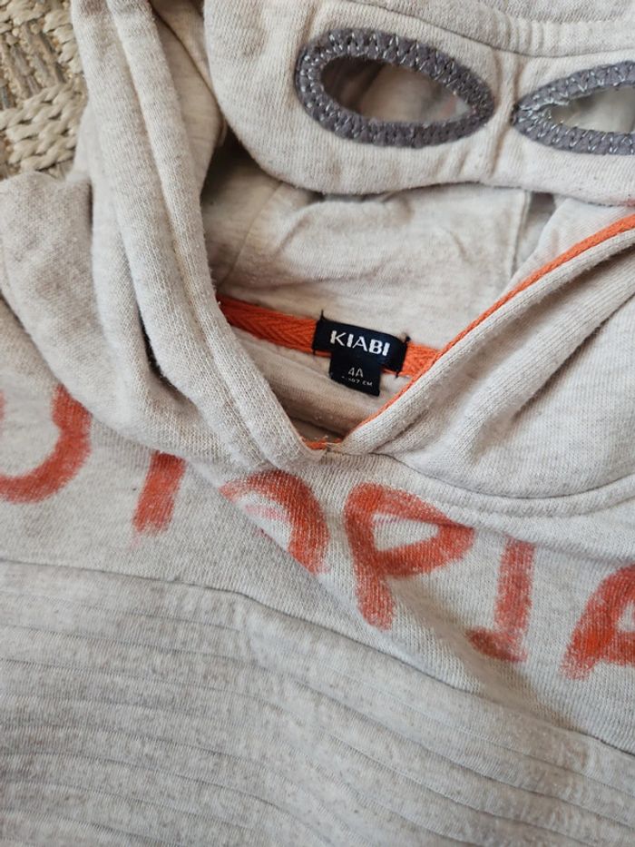 Pull a capuche garçon - photo numéro 2