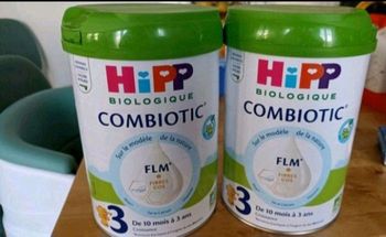 2 boîtes de lait hipp combiotic neuves. 3 éme âge 