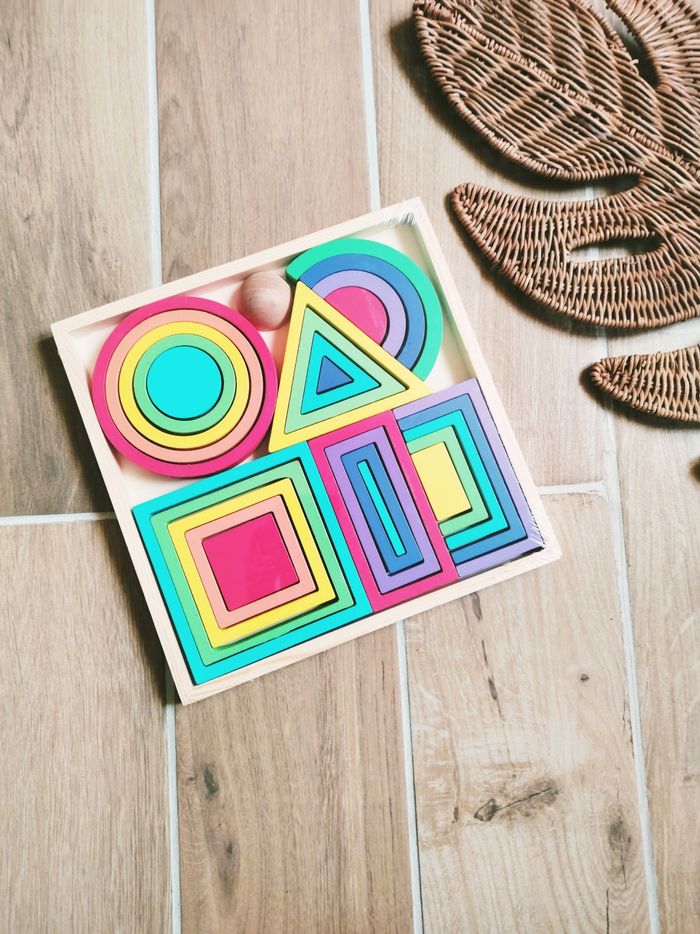🌈Coffret puzzle formes/blocs géométriques arc en ciel en bois