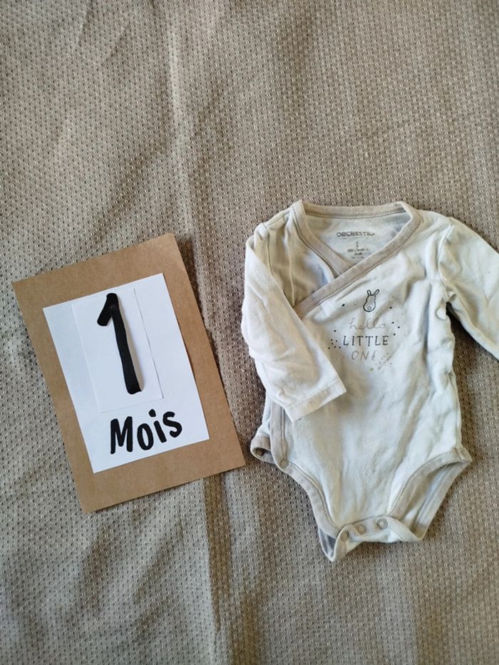 Lot 5 bodys 1 mois - photo numéro 8
