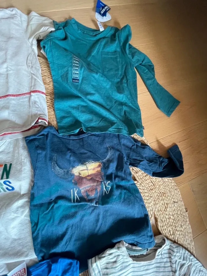 Lot 18 t shirt manche longues - photo numéro 8