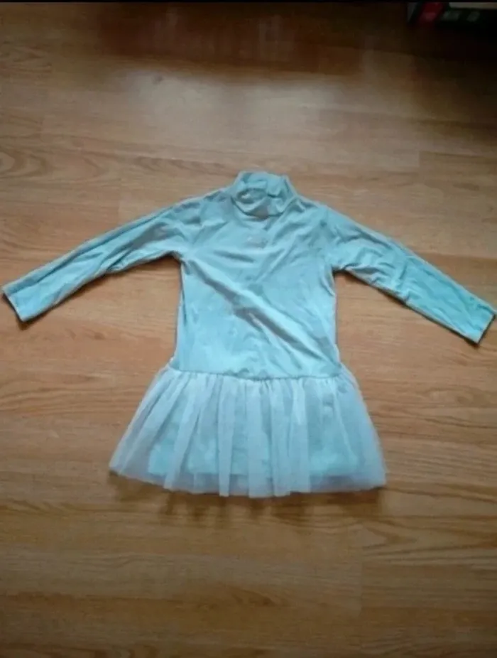 Lot de 10 vêtements. fille.
taille 3 ans. - photo numéro 5