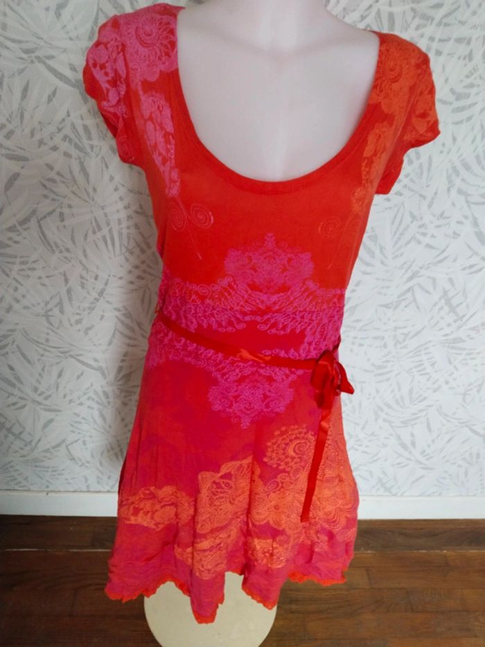 Jolie robe Desigual femme taille 40 L - photo numéro 2