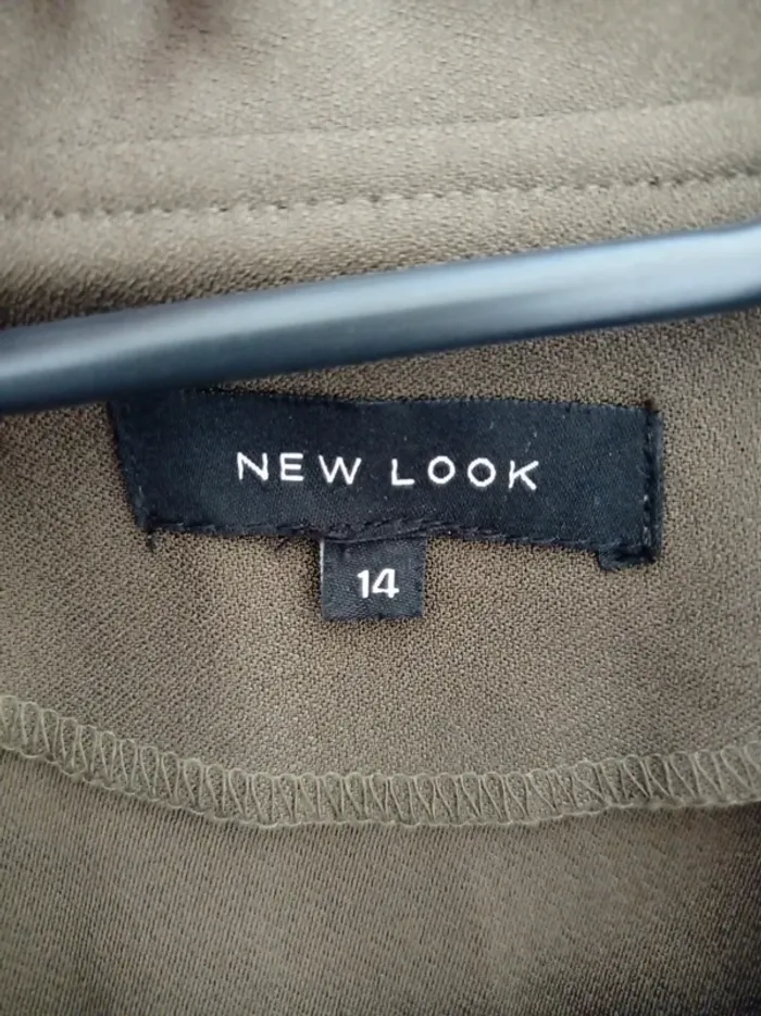Combinaison pantalon kaki avec ceinture intégrée New Look - photo numéro 3