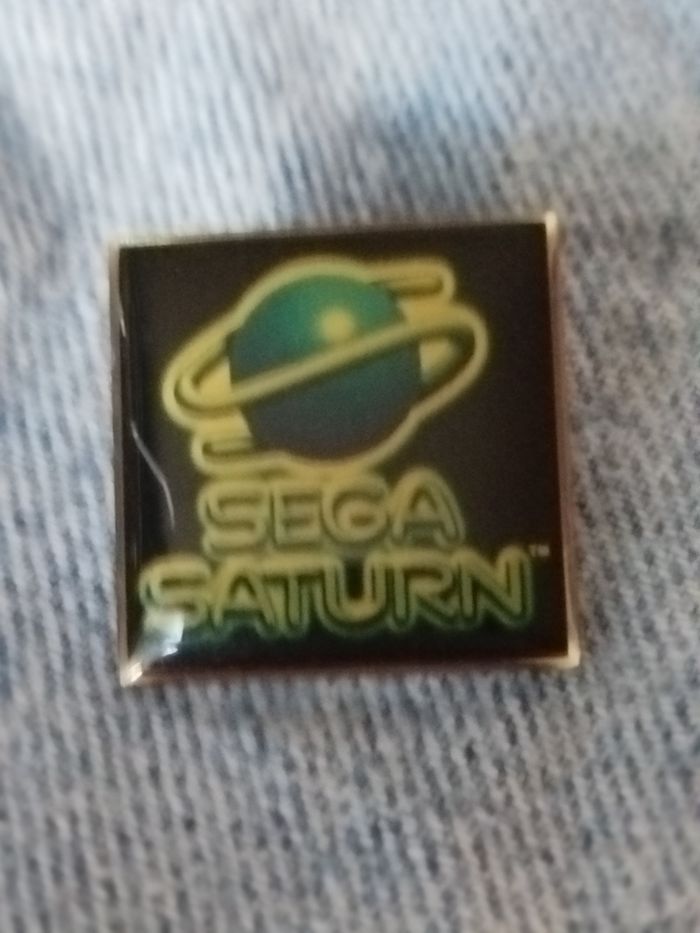 Pin's Sega Saturn - photo numéro 5