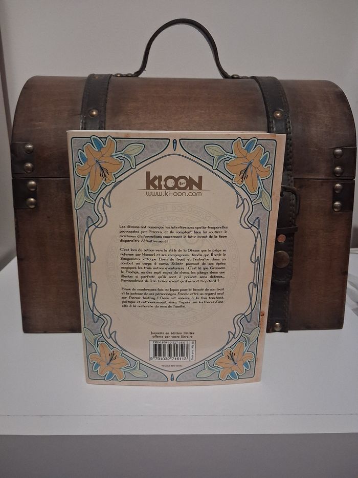Manga Frieren tome 13 collector édition limitée jaquette alternative librairie - photo numéro 2