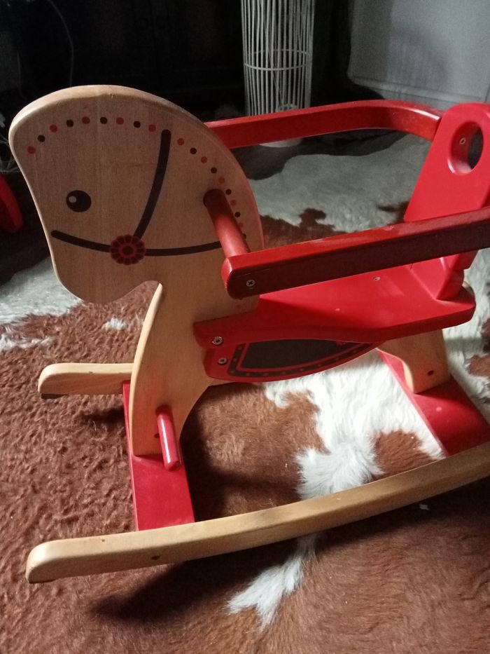 Cheval à bascule bois