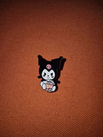 Broche kuromi hello kitty