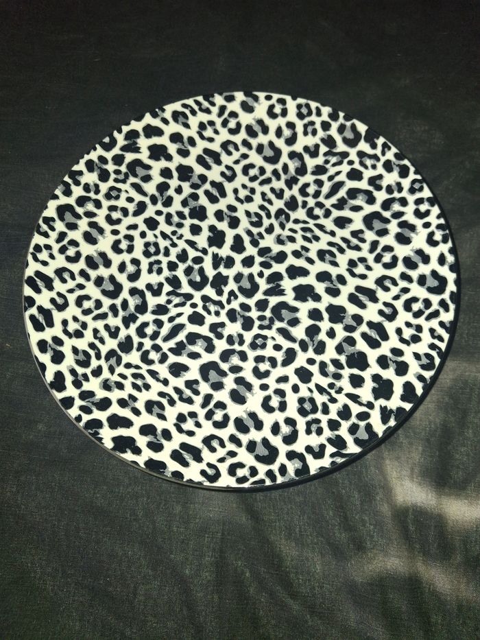 Lot 6 assiettes plates léopard