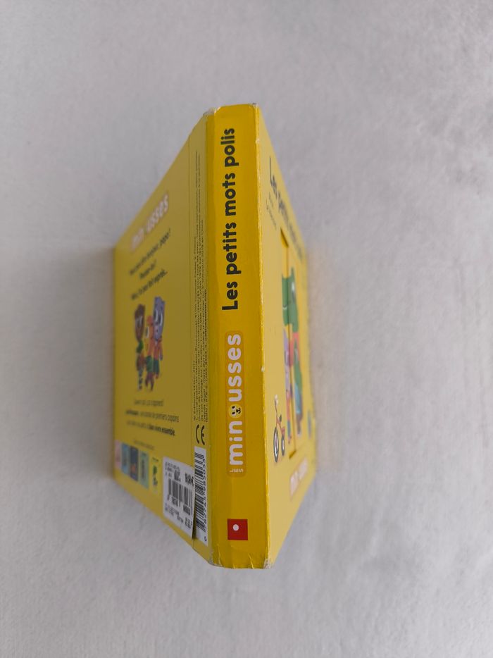 Livre Les petits mots polis Milan - photo numéro 7