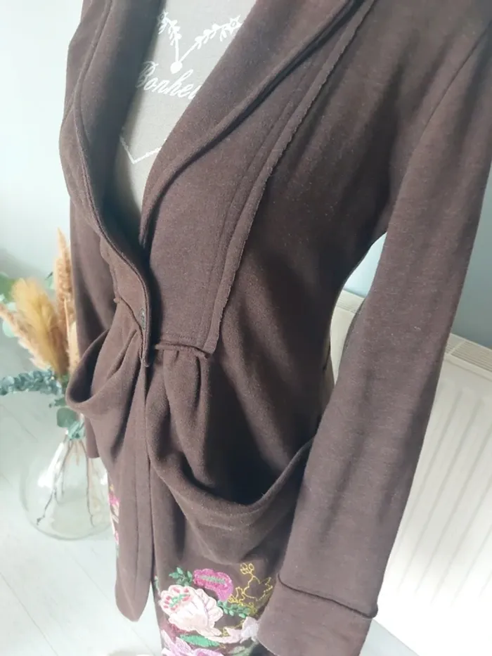 Veste manteau fin brodé Mamatayoe - photo numéro 3