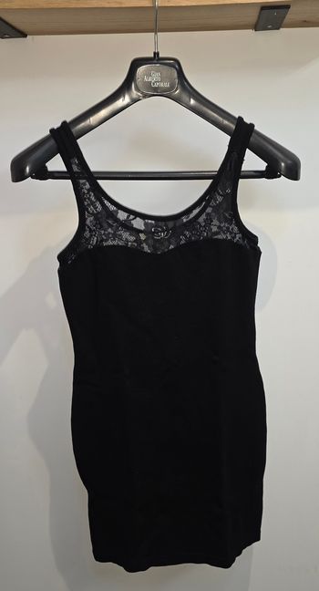 Robe noir bretelles dentelles S