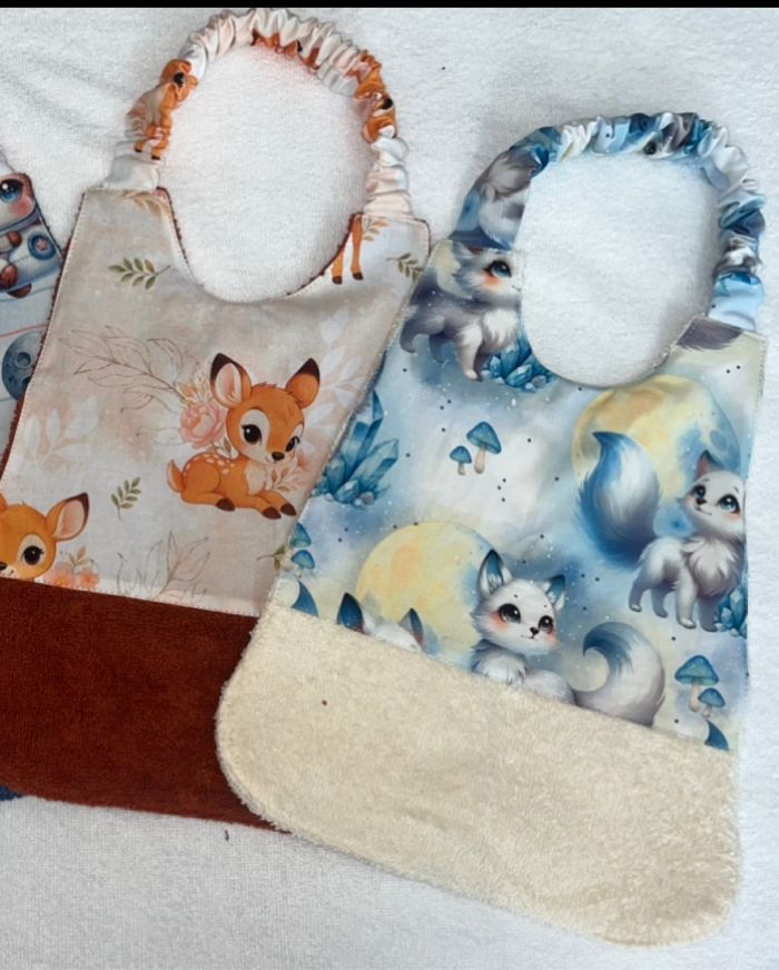 Bavoir élastique 12/36 mois. - photo numéro 3