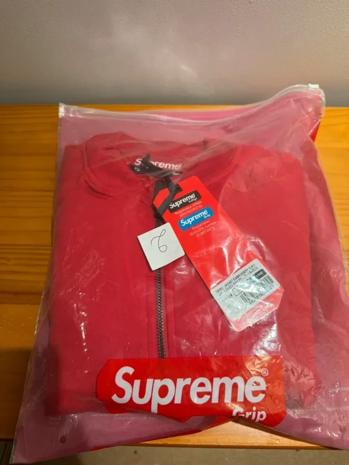 Veste Supreme Taille M - photo numéro 7