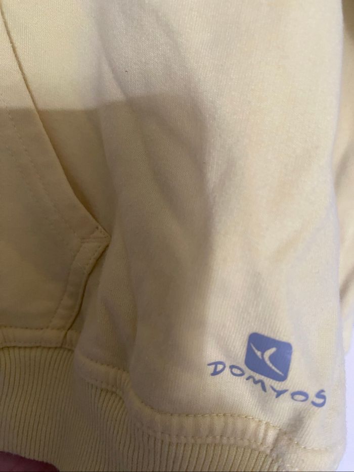 Sweat jaune - photo numéro 2