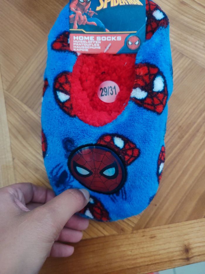 Pantoufles chaussettes - photo numéro 4