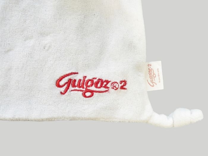 Doudou lapin carré plat velours blanc rouge Guigoz 30 cm - photo numéro 2