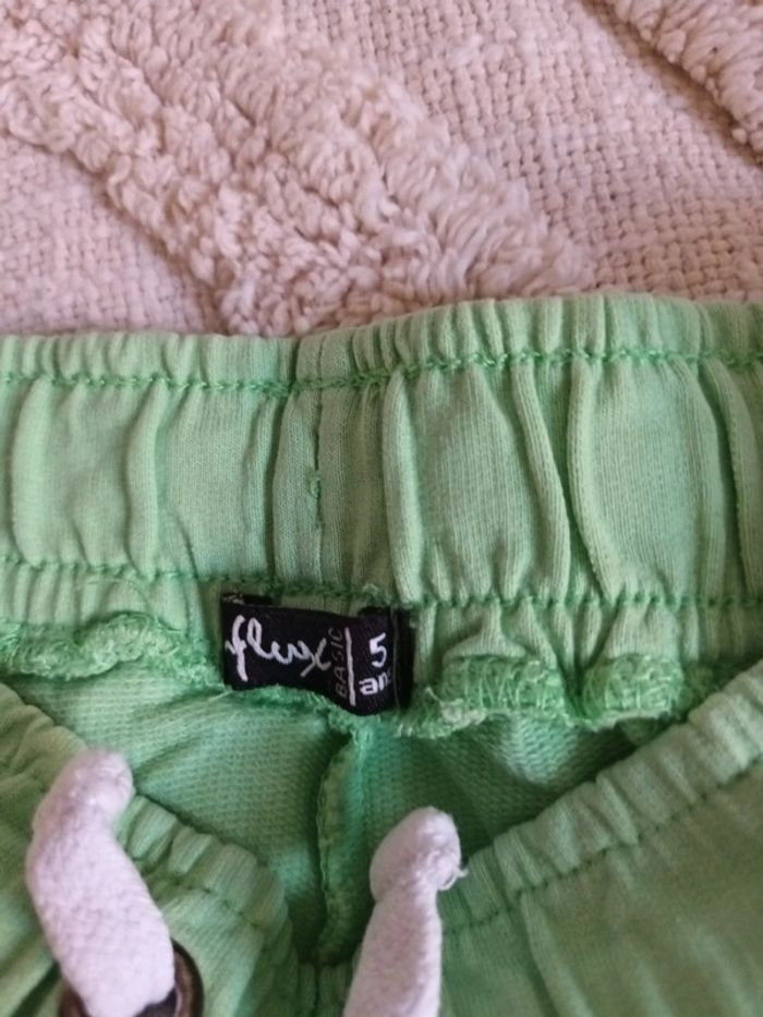 Short bermuda jogging vert clair 5 ans - photo numéro 2