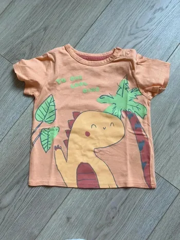 Tee shirt