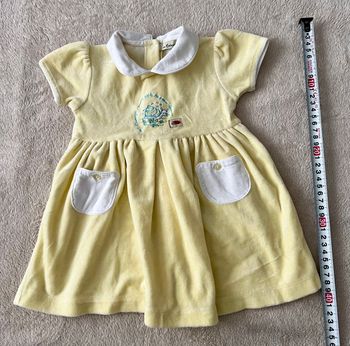 Robe épaisse jaune et blanche 6 mois