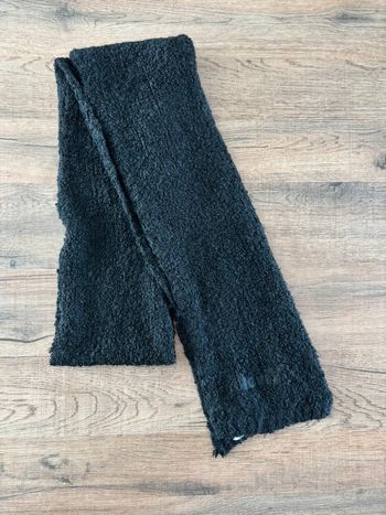 Écharpe Levi’s noire – comme neuve