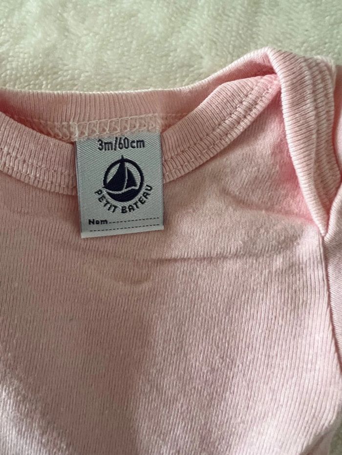 Lot de 4 bodies - 3 petit bateau + 1 la redoute - photo numéro 4