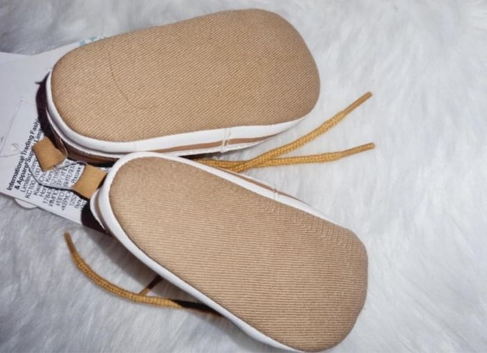 Chaussures bébé 0-3 mois - photo numéro 5