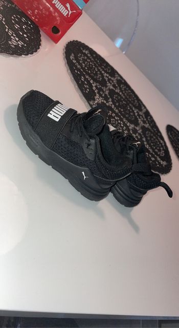 Chaussure  puma T 20