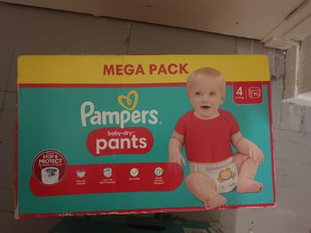 Couches Pampers pants