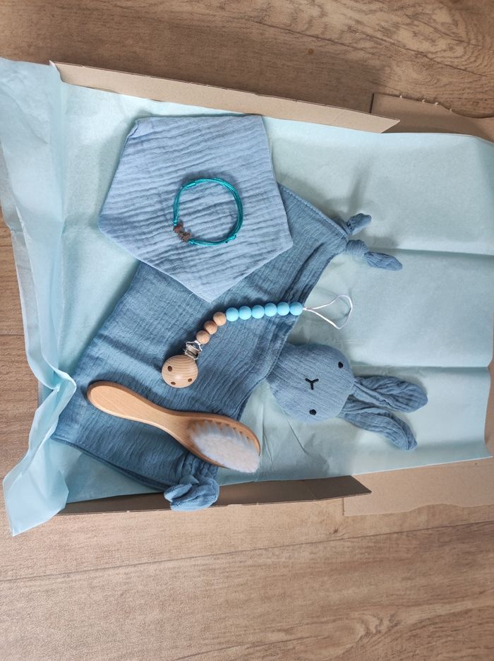 Box cadeau naissance - photo numéro 2