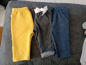 Lot de 3 pantalons en tissus 9mois