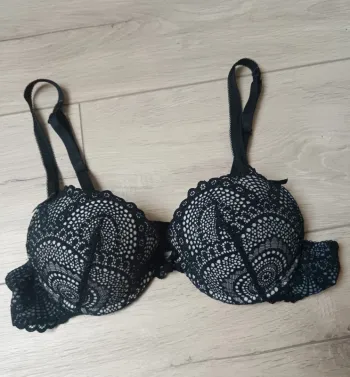 Soutien gorge rougegorge