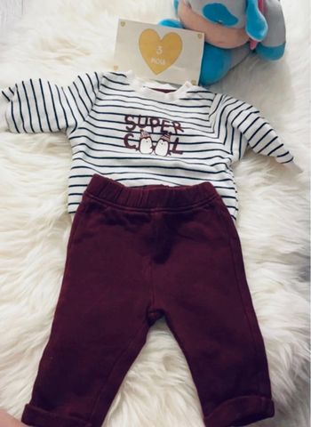 3 mois - Ensemble jogging super cool