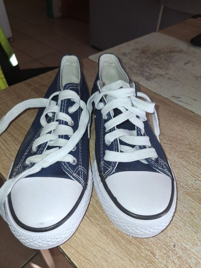 Chaussure à lacet