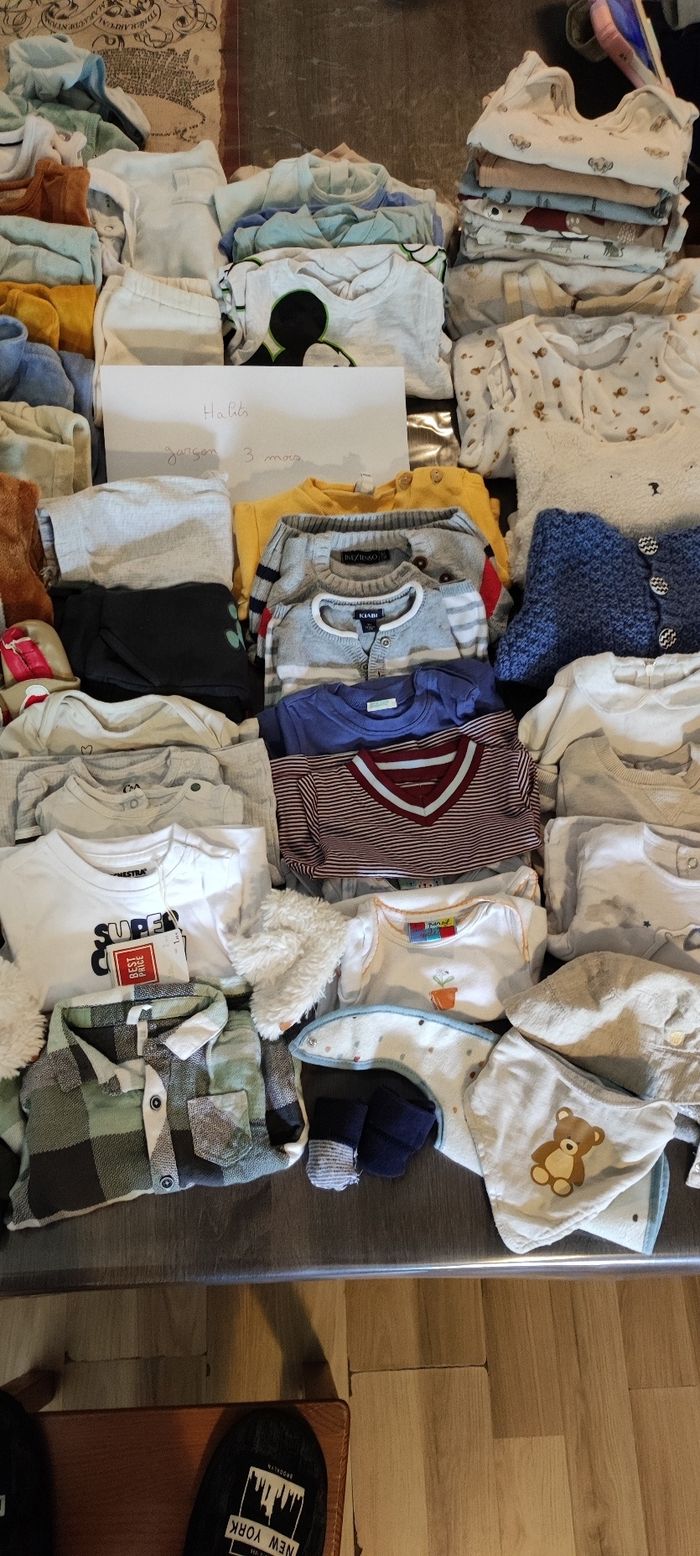 Lot de 68 habits + accessoires garçon 3 mois - photo numéro 4