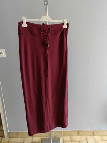 belle jupe bordeaux jamais portée