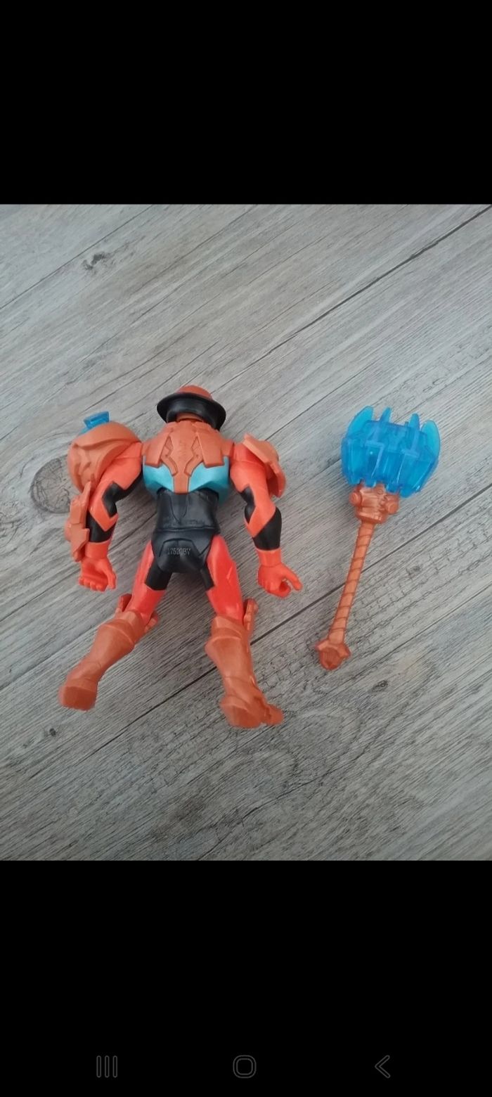 Figurine Man-At-Arms Musclor Les maitres de l'univers - photo numéro 3