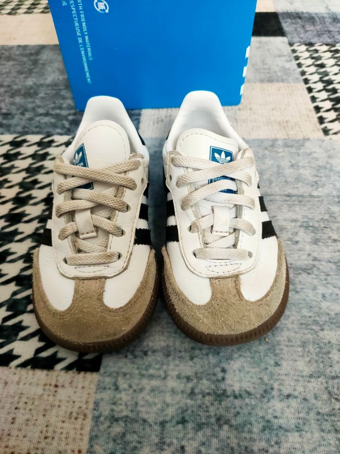 Adidas Samba taille 21 - photo numéro 2