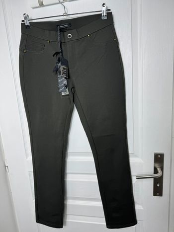 Pantalon neuf Chiara Dalba