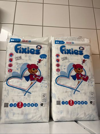 Lot de 2 paquets de couches // Fixies 3