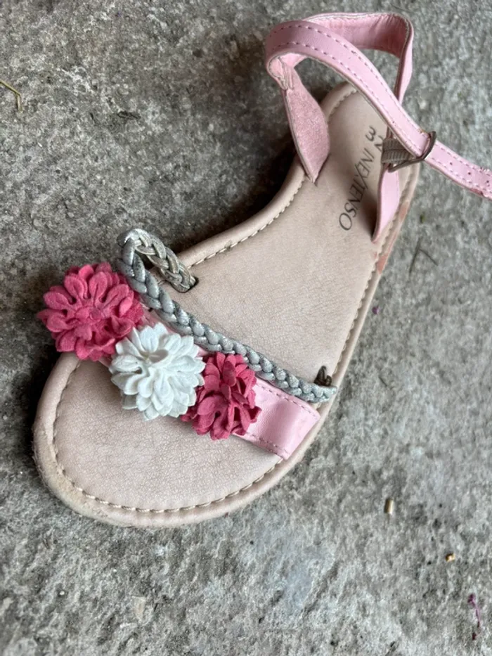 Sandales fille taille 32 - photo numéro 2