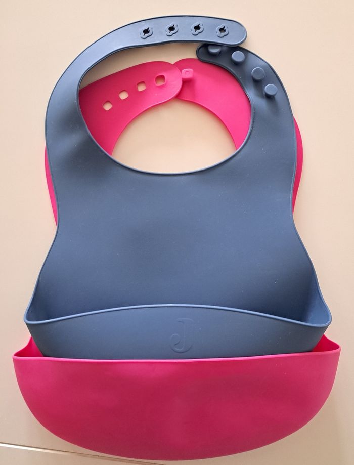 Lot de 2 bavoirs silicone BE - photo numéro 4