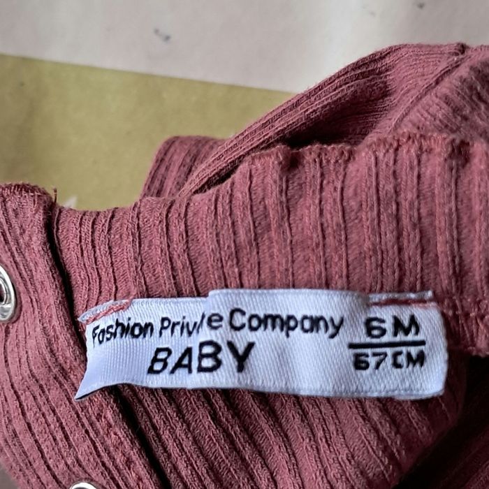 Haut fille 6 mois - photo numéro 2