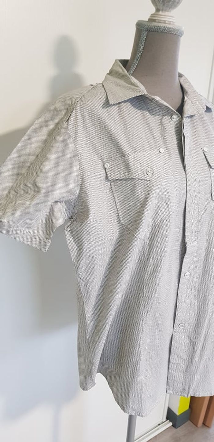 Chemise manches courtes - photo numéro 2
