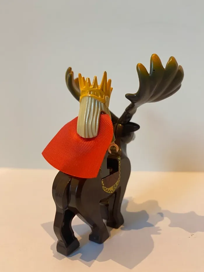 Figurine type lego Thranduil sur son cerf. le seigneur des anneaux/Hobbit - photo numéro 3