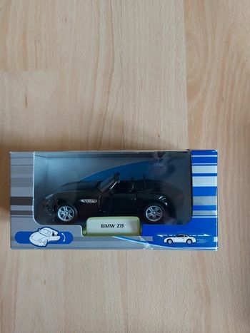Bmw  z8  - noire