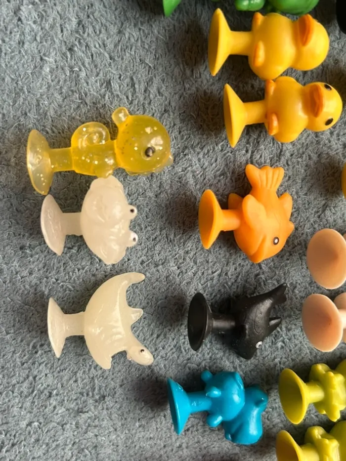 Lot de 68 stickeez Lidl football, animaux monstres ventouse dont 28 doubles - photo numéro 10
