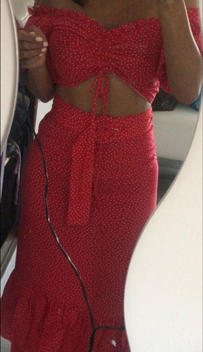 Ensemble Zara jupe rouge - photo numéro 2