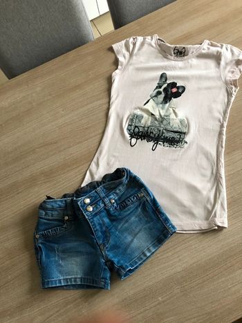 Short + t-shirt