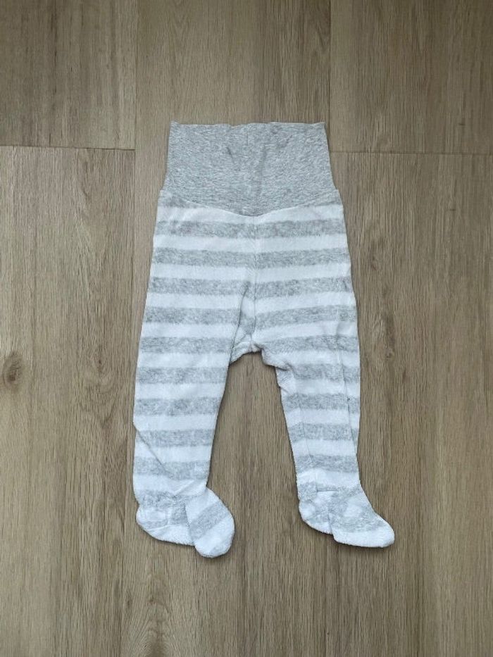 Bas de pyjama gris et blanc 3-6 mois